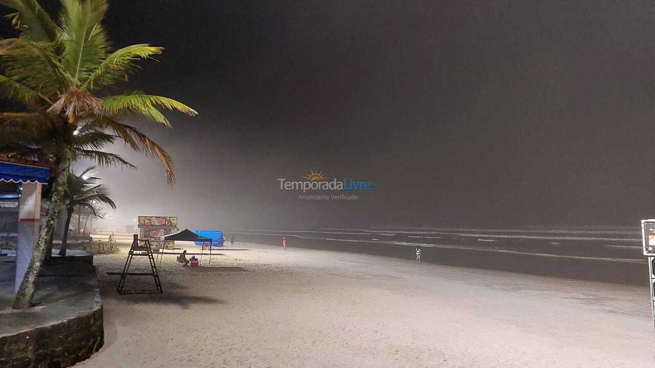 Apartamento para aluguel de temporada em Ubatuba (Praia Grande)