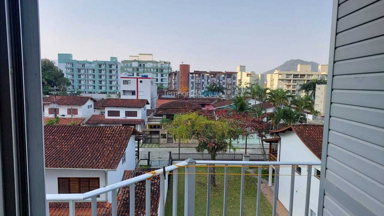 Apartamento para aluguel de temporada em Ubatuba (Praia Grande)