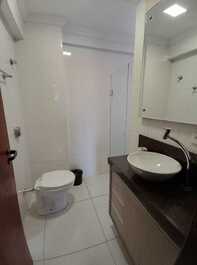 Apartamento com vista mar no centrinho dos Ingleses.