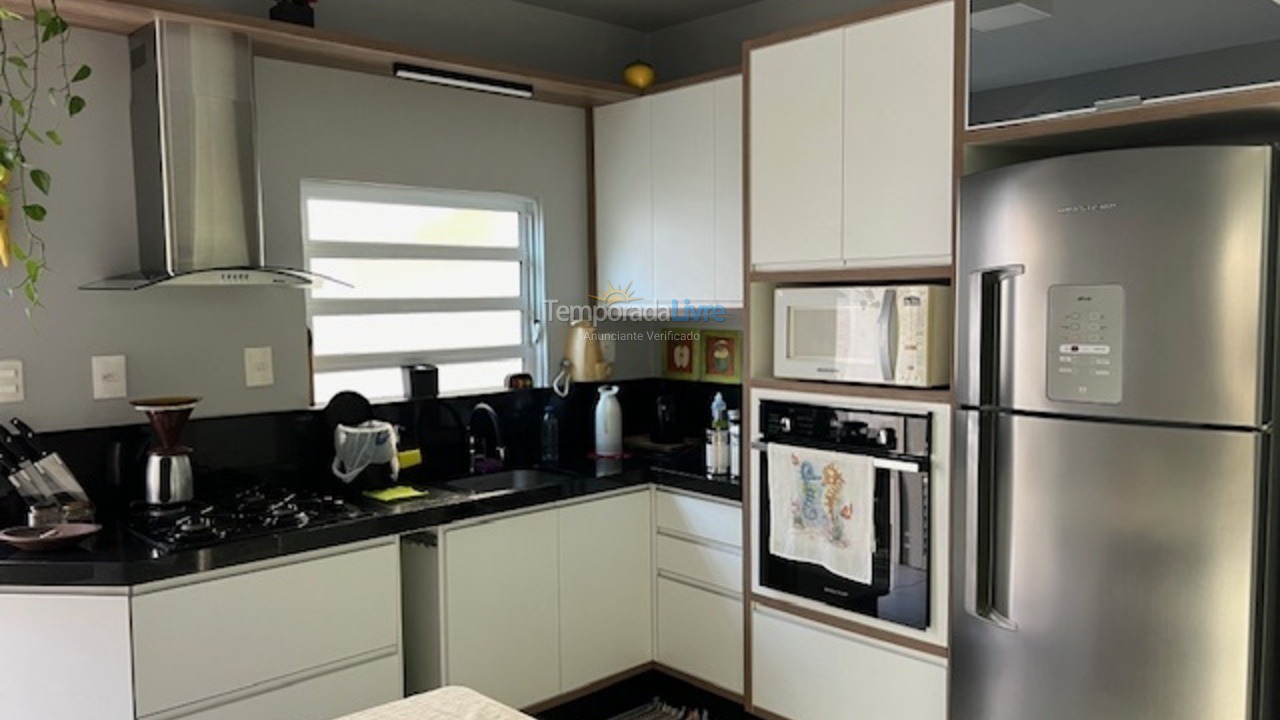 Casa para aluguel de temporada em São Francisco do Sul (Prainha)