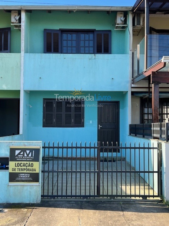 House for vacation rental in São Francisco do Sul (Prainha)