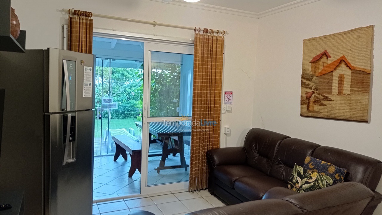 Casa para aluguel de temporada em Bombinhas (Canto Grande)