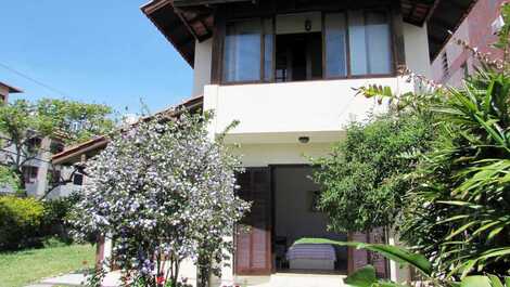 House just 50 meters from the sea.