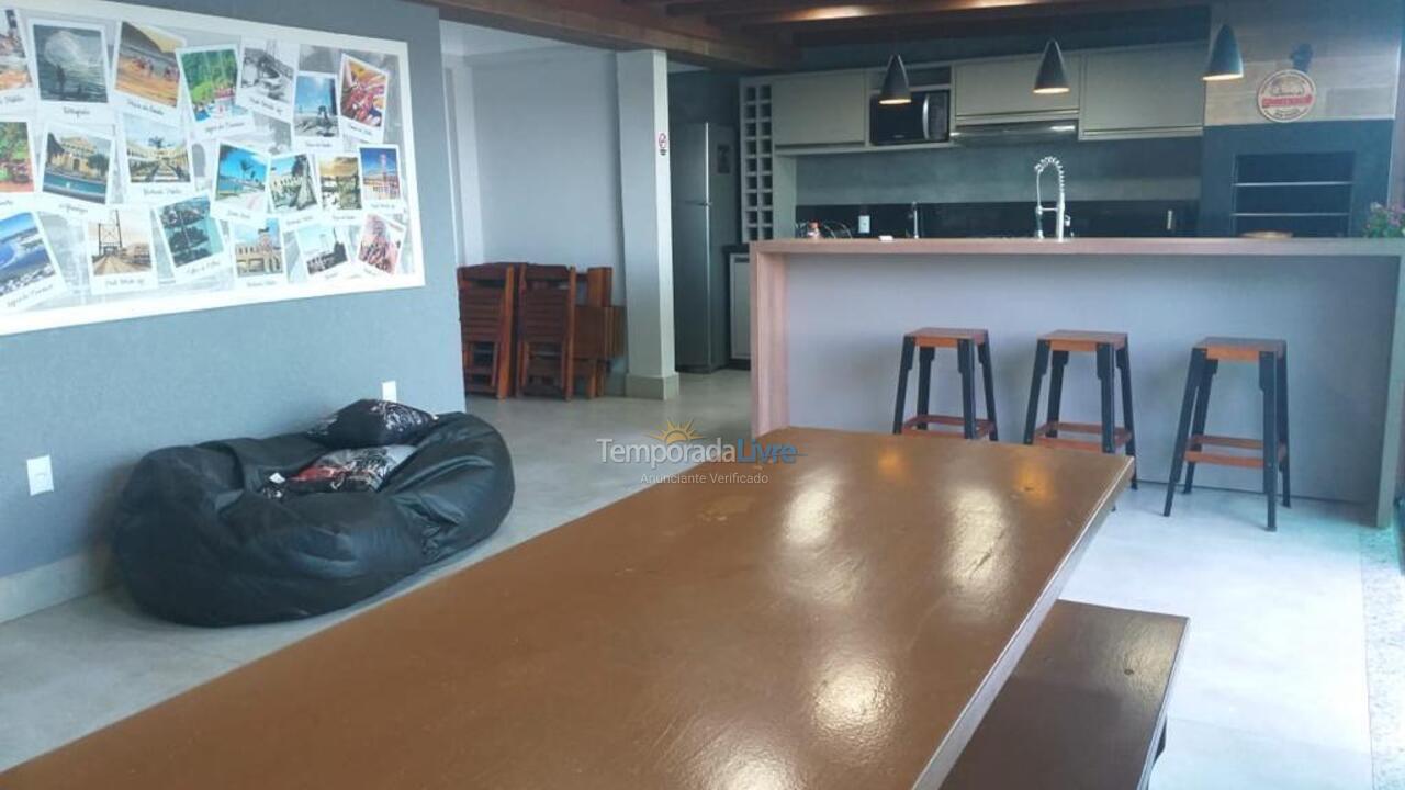 Casa para aluguel de temporada em Florianopolis (Praia dos Ingleses)