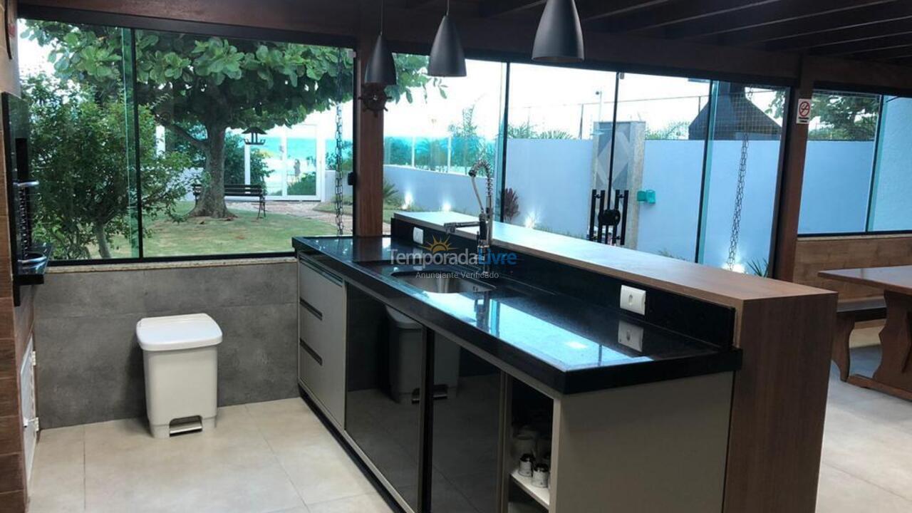 Casa para aluguel de temporada em Florianopolis (Praia dos Ingleses)