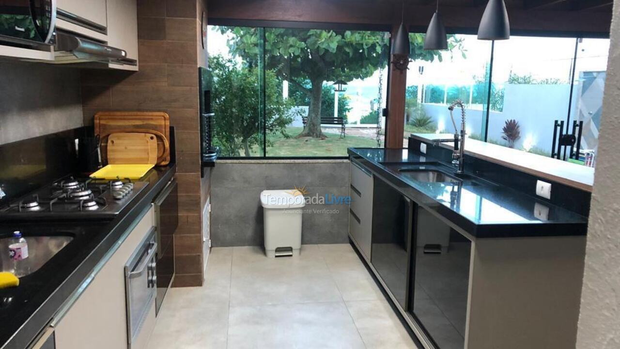Casa para aluguel de temporada em Florianopolis (Praia dos Ingleses)