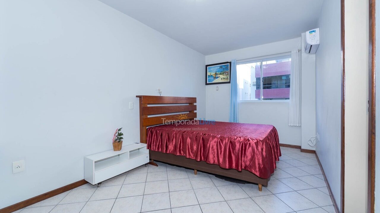 Apartamento para alquiler de vacaciones em Bombinhas (Praia de Bombas)