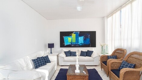 Casa Beira Mar com Piscina no coração de Bombinhas