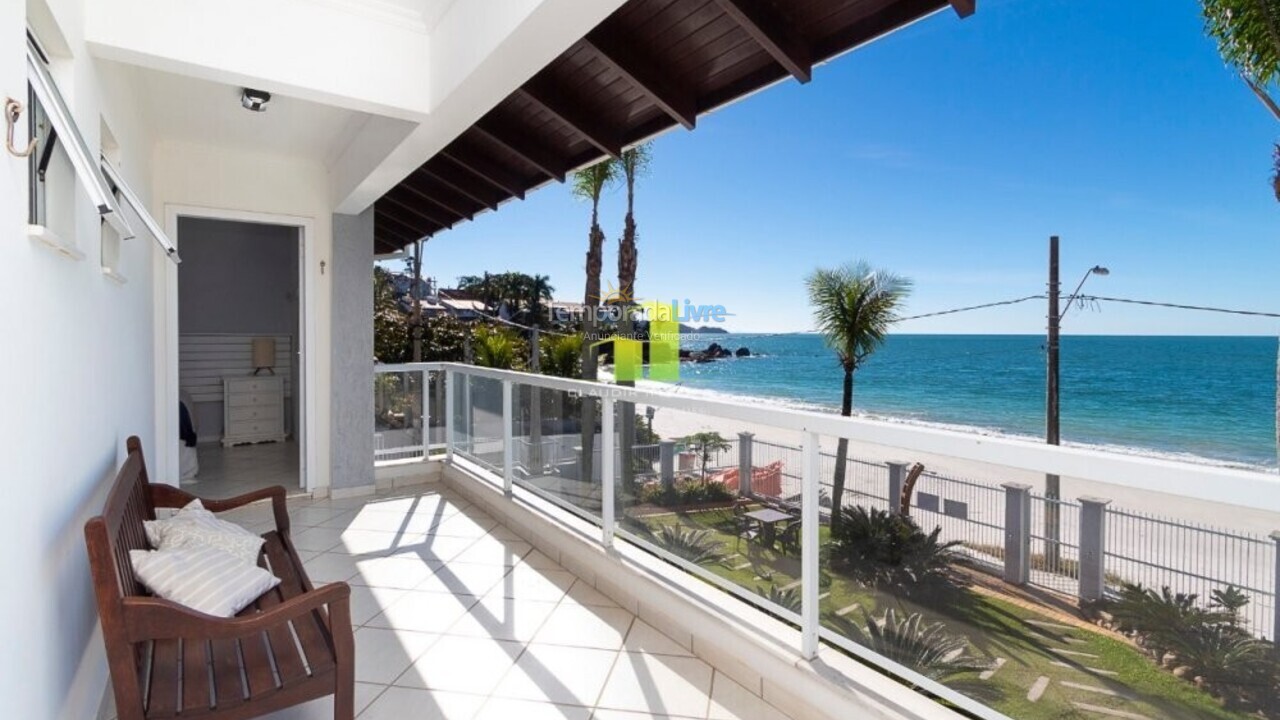 Casa para aluguel de temporada em Bombinhas (Praia de Bombinhas)