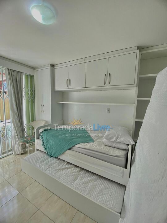 Apartment for vacation rental in Bombinhas (Praia de Bombinhas)