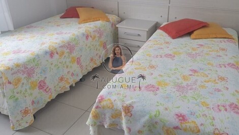 APARTMENT IN THE CENTER OF BOMBINHAS WITH 2 BEDROOMS