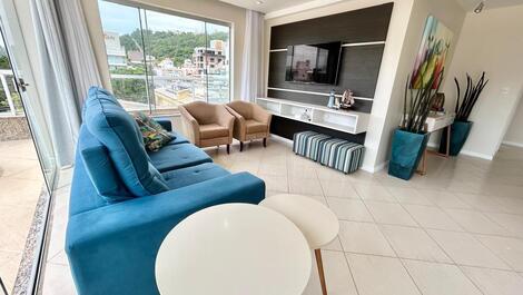 ÁTICO DE 04 DORMITORIOS EN LA PLAYA DE BOMBINHAS (CENTRO)