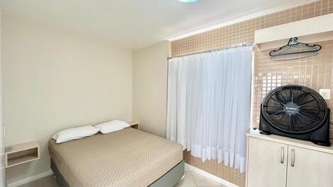 ÁTICO DE 04 DORMITORIOS EN LA PLAYA DE BOMBINHAS (CENTRO)