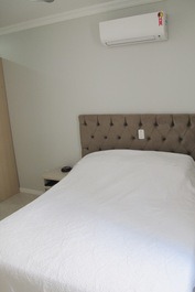 Apartment with 03 suites on the seafront block