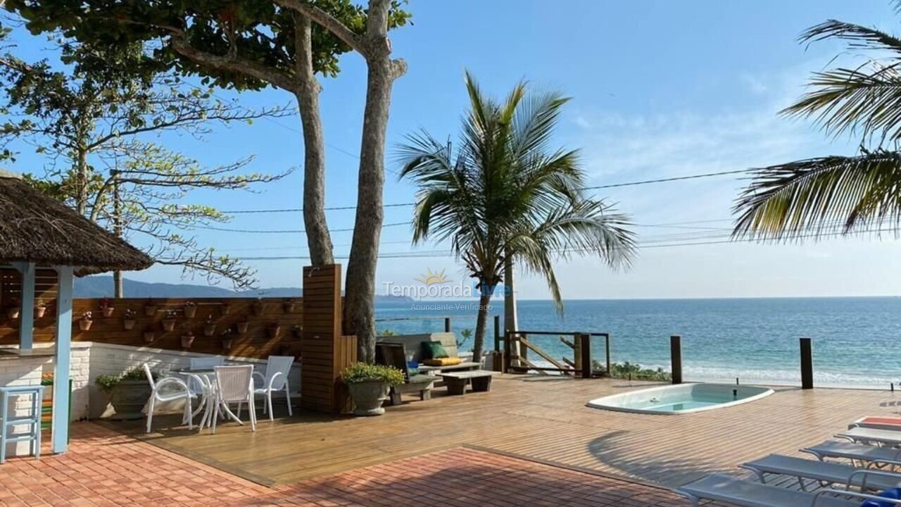 Casa para aluguel de temporada em Bombinhas (Praia de Bombinhas)