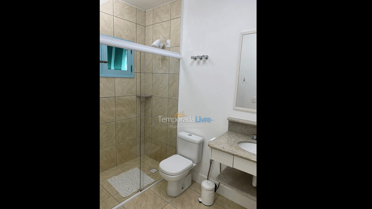 Casa para aluguel de temporada em Bombinhas (Praia de Bombinhas)