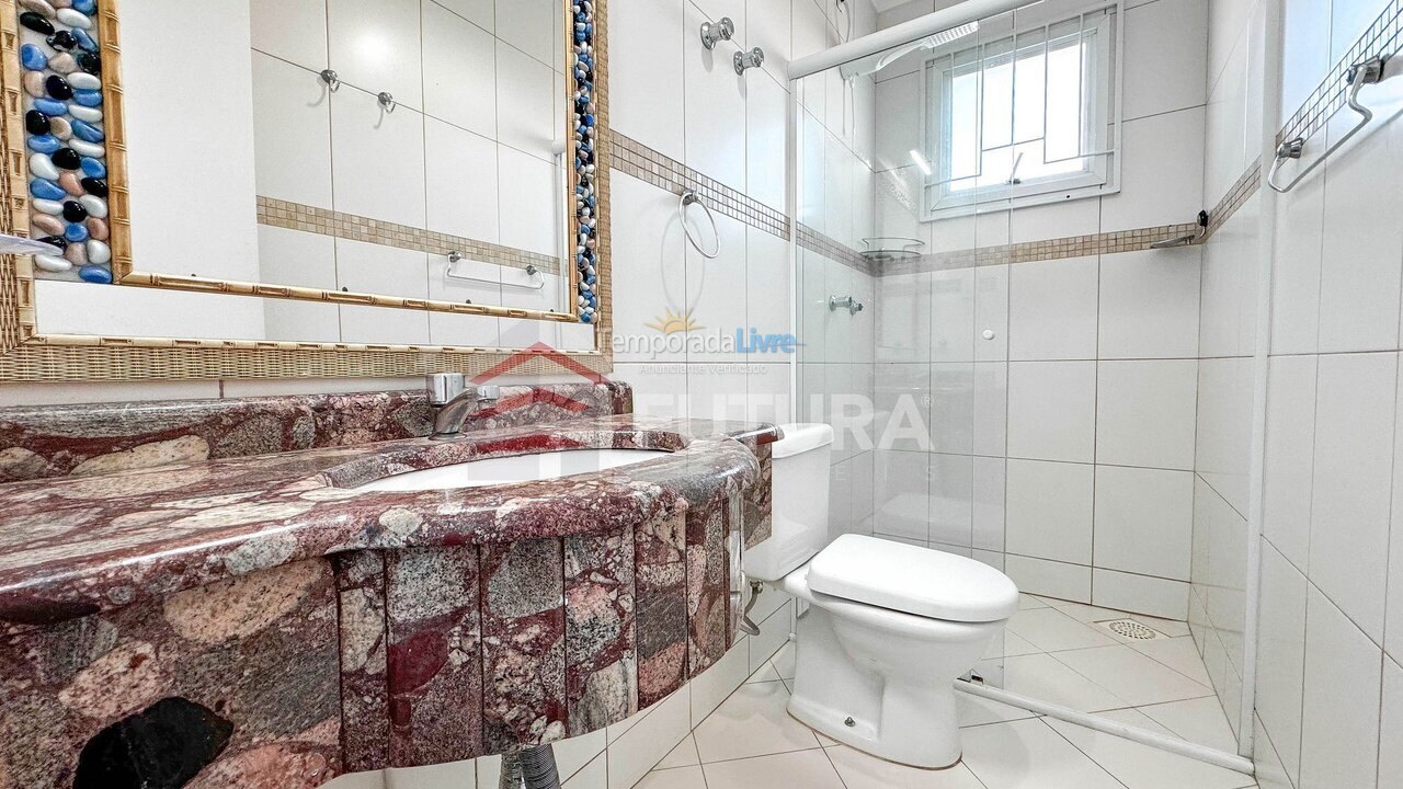 House for vacation rental in Bombinhas (Praia de Bombas)