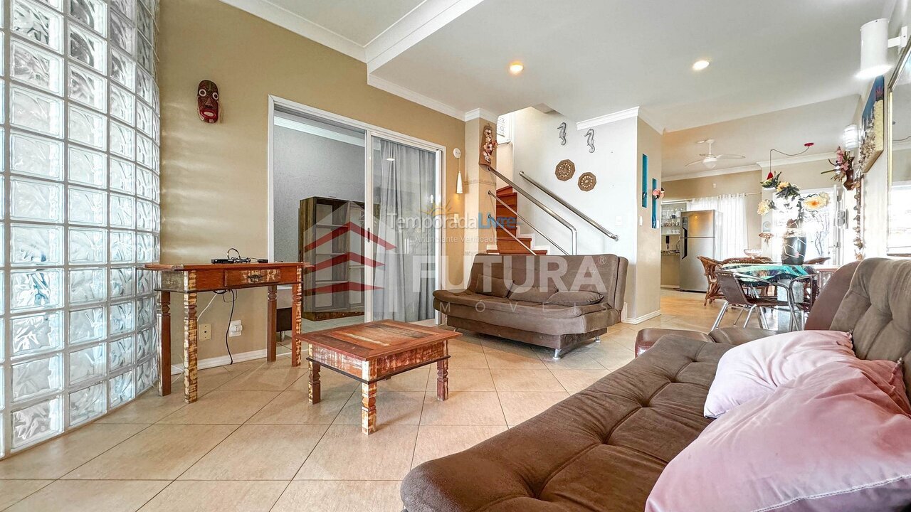 House for vacation rental in Bombinhas (Praia de Bombas)