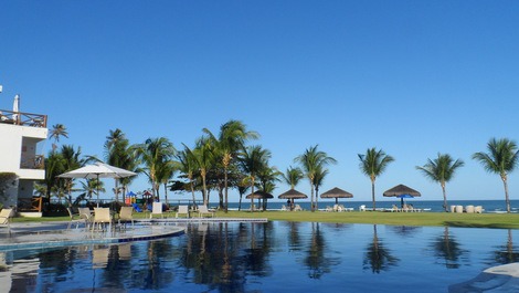 GUARAJUBA (Paraíso dos Corais) - in front of the beach "Pé na Areia ''