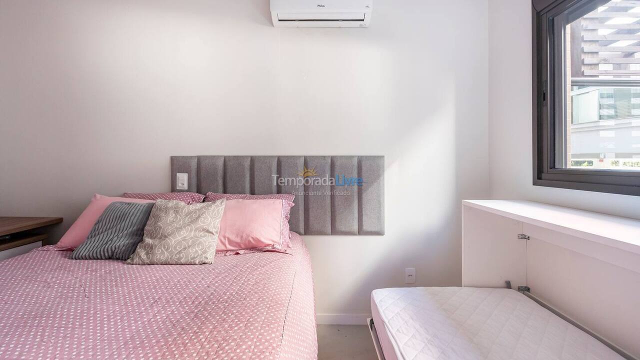 Apartment for vacation rental in Governador Celso Ramos (Praia de Palmas)