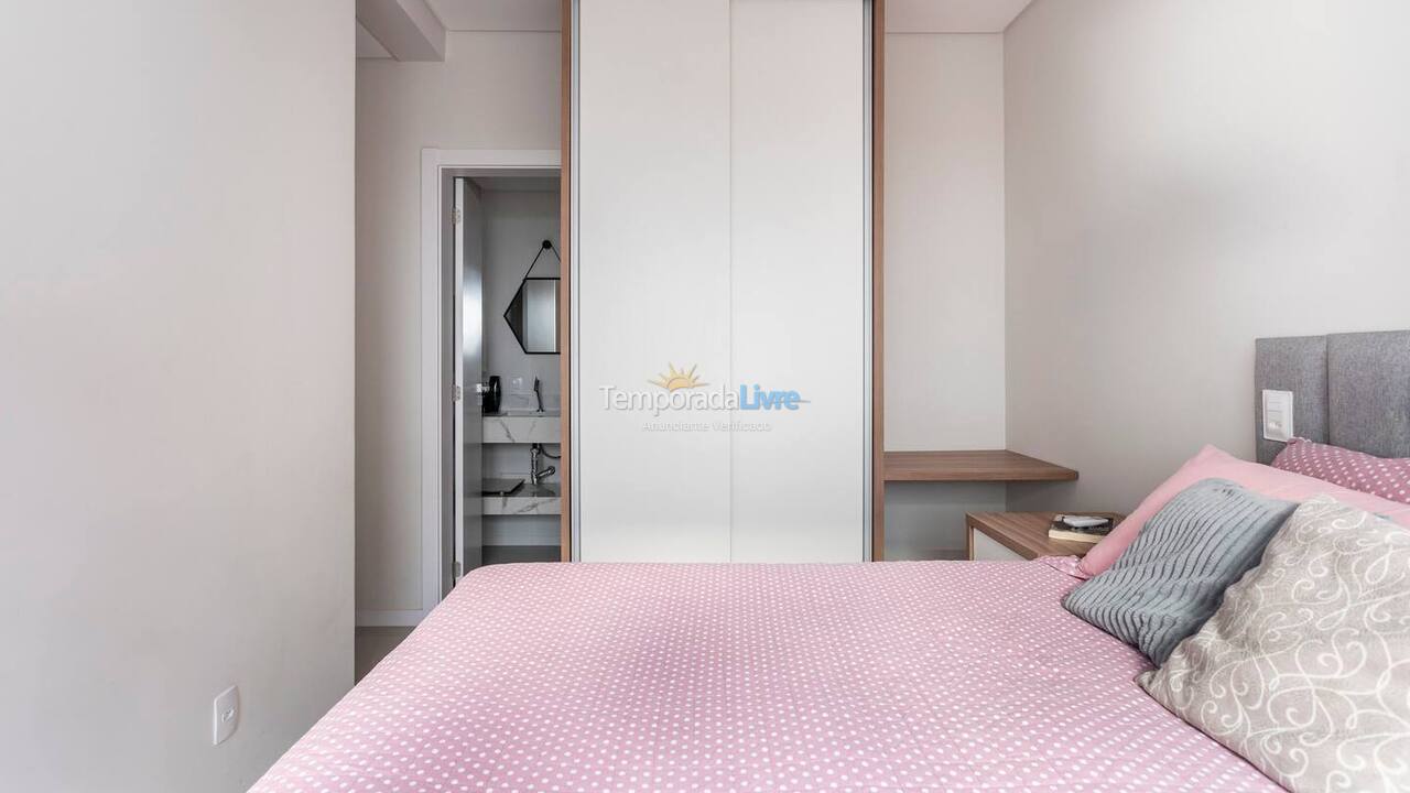 Apartment for vacation rental in Governador Celso Ramos (Praia de Palmas)