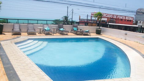 Ap-hotel com vista para o mar, em frente a praia de Ponta Negra 🏖️