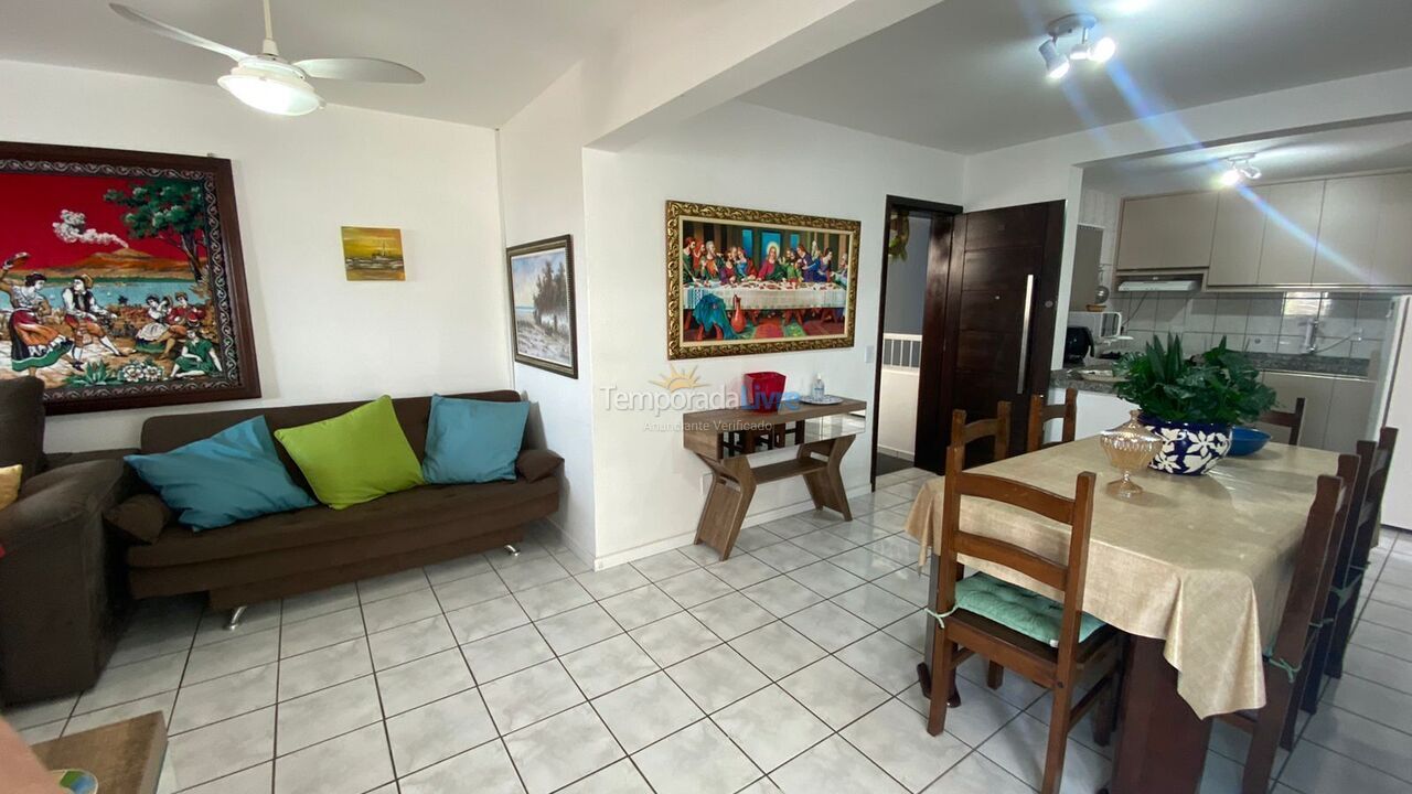 Apartamento para aluguel de temporada em Florianopolis (Praia dos Ingleses)