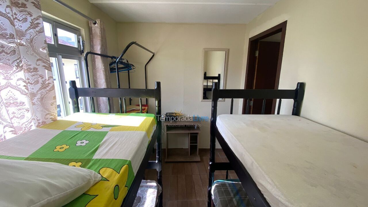 Apartamento para aluguel de temporada em Florianopolis (Praia dos Ingleses)