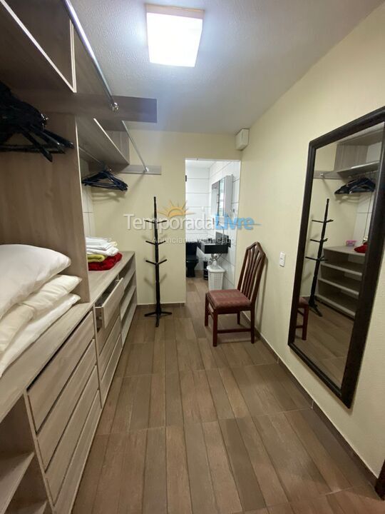 Apartamento para aluguel de temporada em Florianopolis (Praia dos Ingleses)