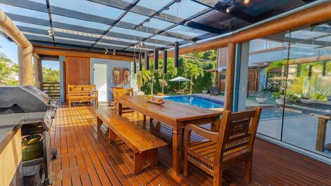 Mansão Prime dos Leões em Condomínio, Búzios-RJ