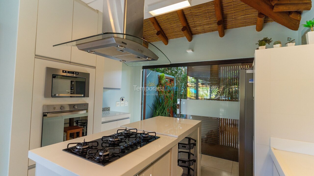 Casa para aluguel de temporada em Armação dos Búzios (Bosque)