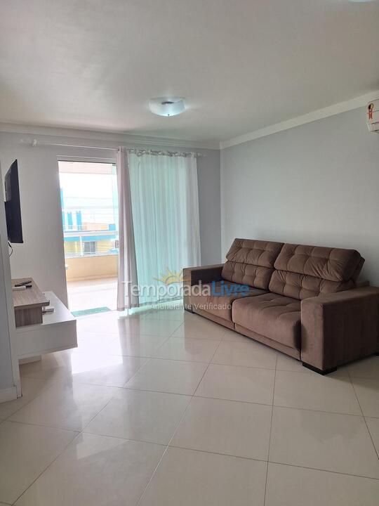 Apartment for vacation rental in Bombinhas (Praia de Bombas)