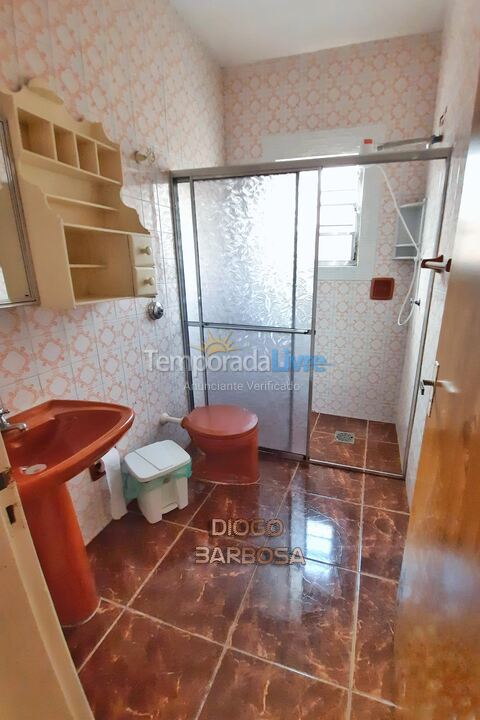 Casa para aluguel de temporada em Praia Grande (Vila Tupi)