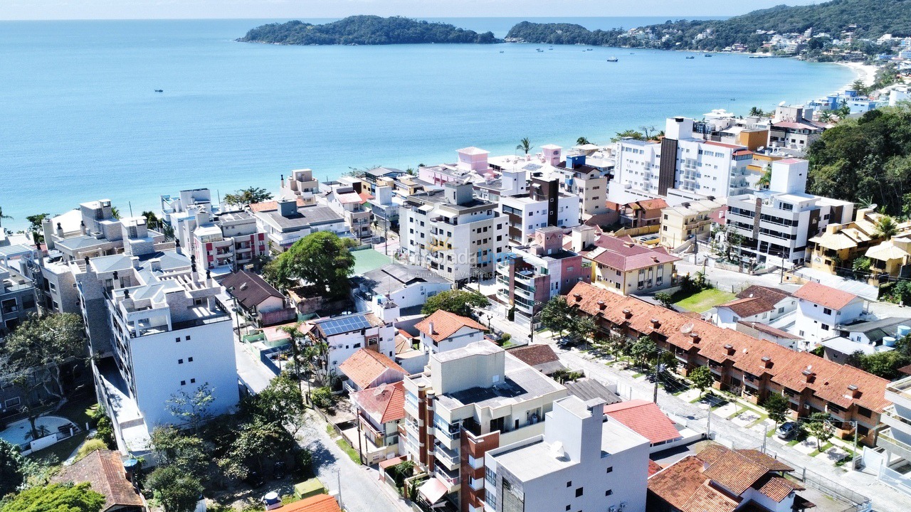 Apartment for vacation rental in Bombinhas (Praia de Bombinhas)