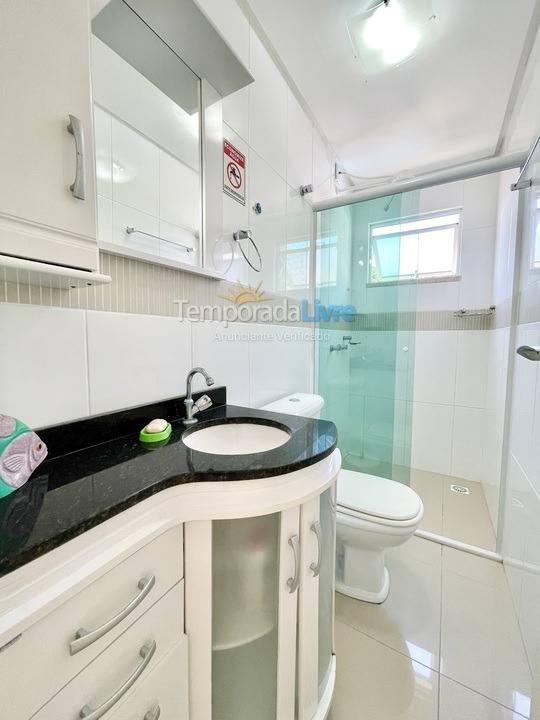 Apartment for vacation rental in Bombinhas (Praia de Bombinhas)