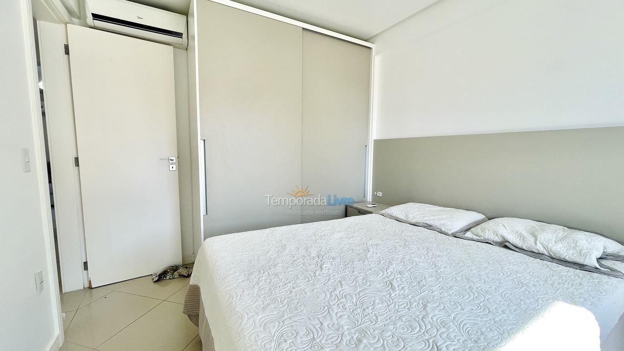 Apartment for vacation rental in Bombinhas (Praia de Bombinhas)