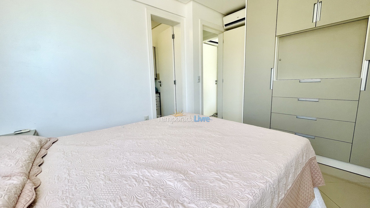 Apartment for vacation rental in Bombinhas (Praia de Bombinhas)