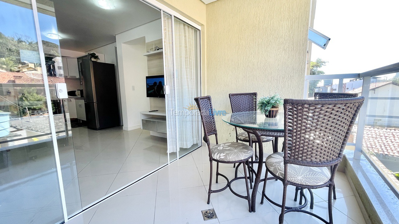 Apartment for vacation rental in Bombinhas (Praia de Bombinhas)