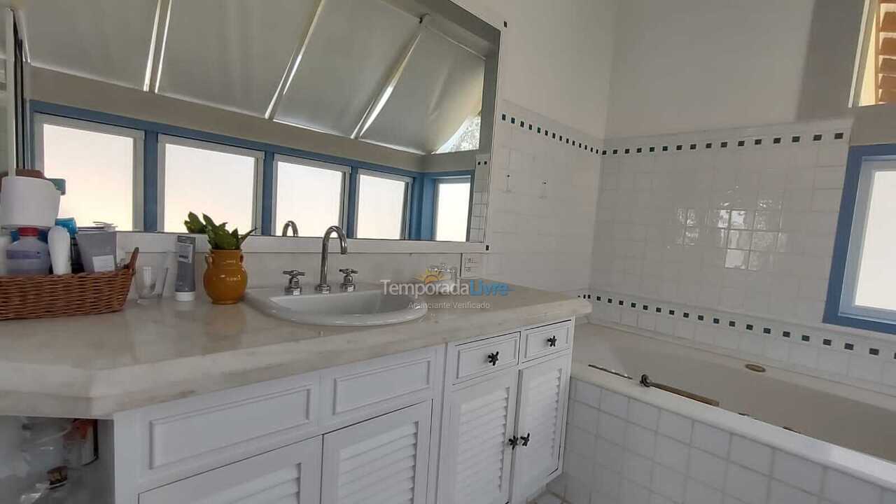 Casa para alquiler de vacaciones em São Sebastião (Camburizinho)