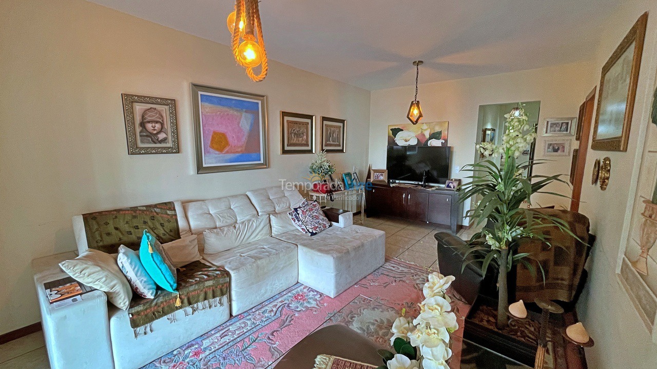 Apartment for vacation rental in Itapema (Meia Praia)