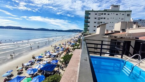 Área da piscina privativa 