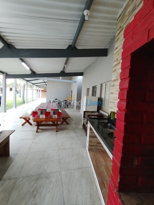 Casa para aluguel de temporada em Bertioga (Praia do Indaiá)