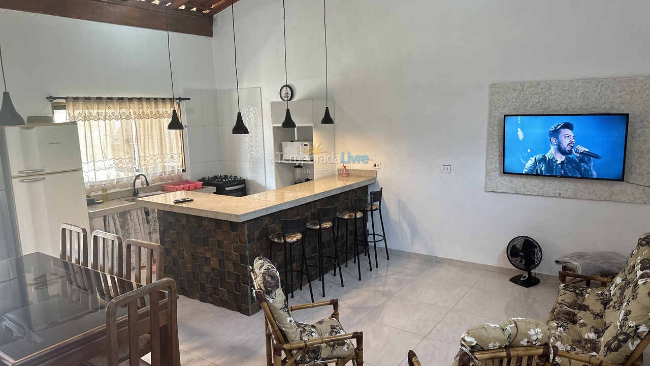 Casa para aluguel de temporada em Ubatuba (Maranduba)