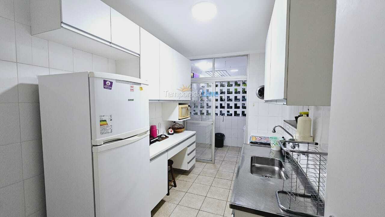 Apartment for vacation rental in Guarujá (Pitangueiras)