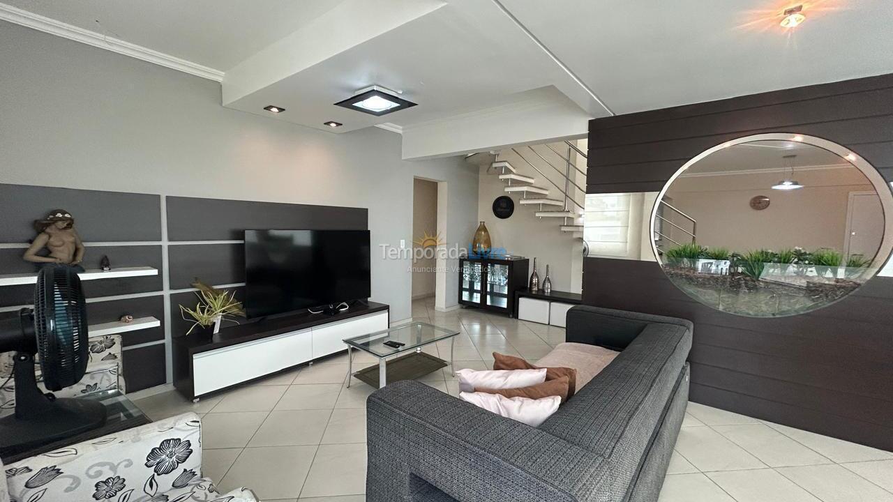 Apartamento para alquiler de vacaciones em Bombinhas (Praia de Bombas)