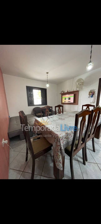 Casa para aluguel de temporada em Guaratuba (Coroados)