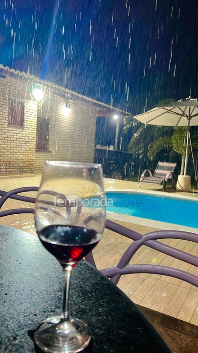 Casa para aluguel de temporada em Beberibe (Praia de Uruau)