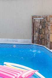 Beautiful House with 2 Pools, Adult (Heated) and Fireplace-Near the Beach