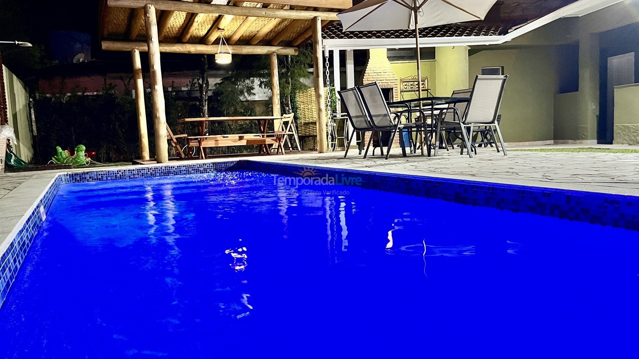 Casa para alquiler de vacaciones em Ubatuba (Lagoinha)