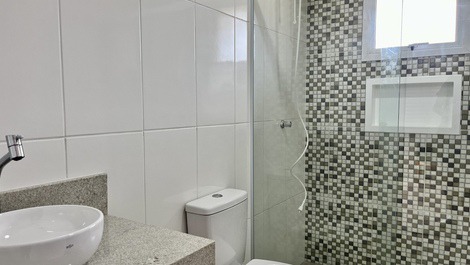Excelente localização próxima da praia em condomínio